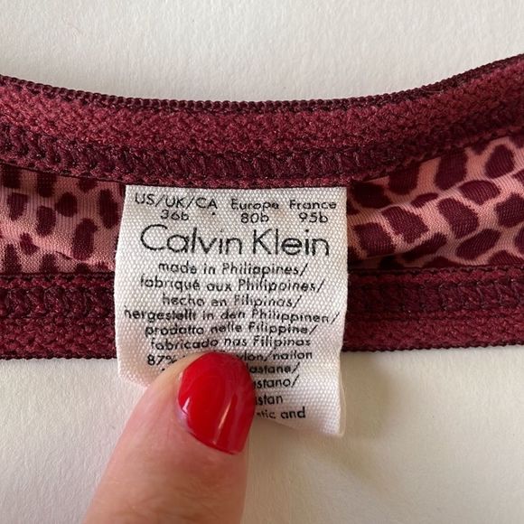 Calvin Klein 36B Front Clasp Push-Up Bra - Picture 3 of 4